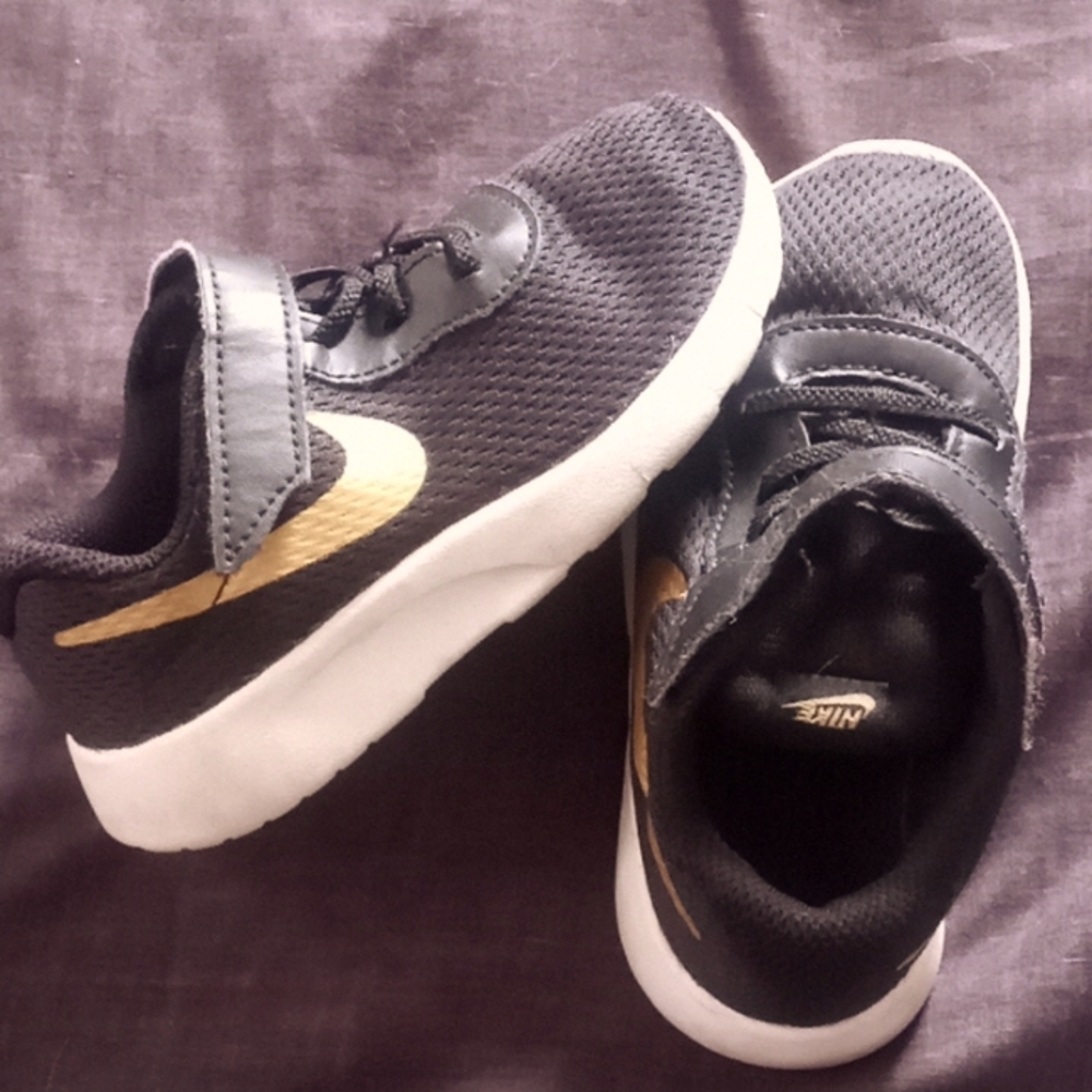 Boy nike shoes